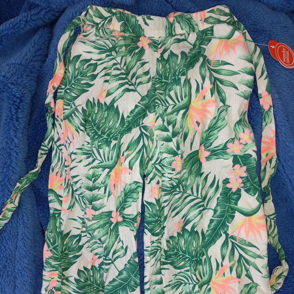 Girls NWT Capri Culottes Jungle Print